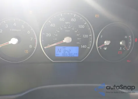 2010 Hyundai Santa Fe Gls z USA, uszkodzony, nr VIN 5NMSG3AB5AH395400